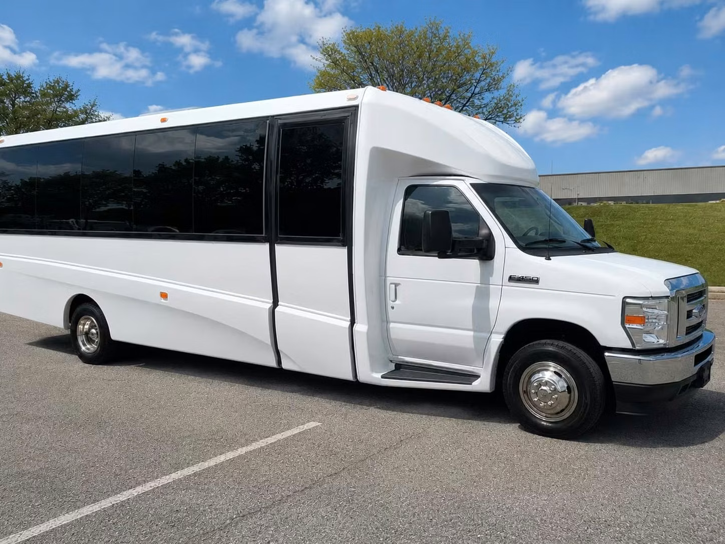 dana point 20 passenger minibus rental