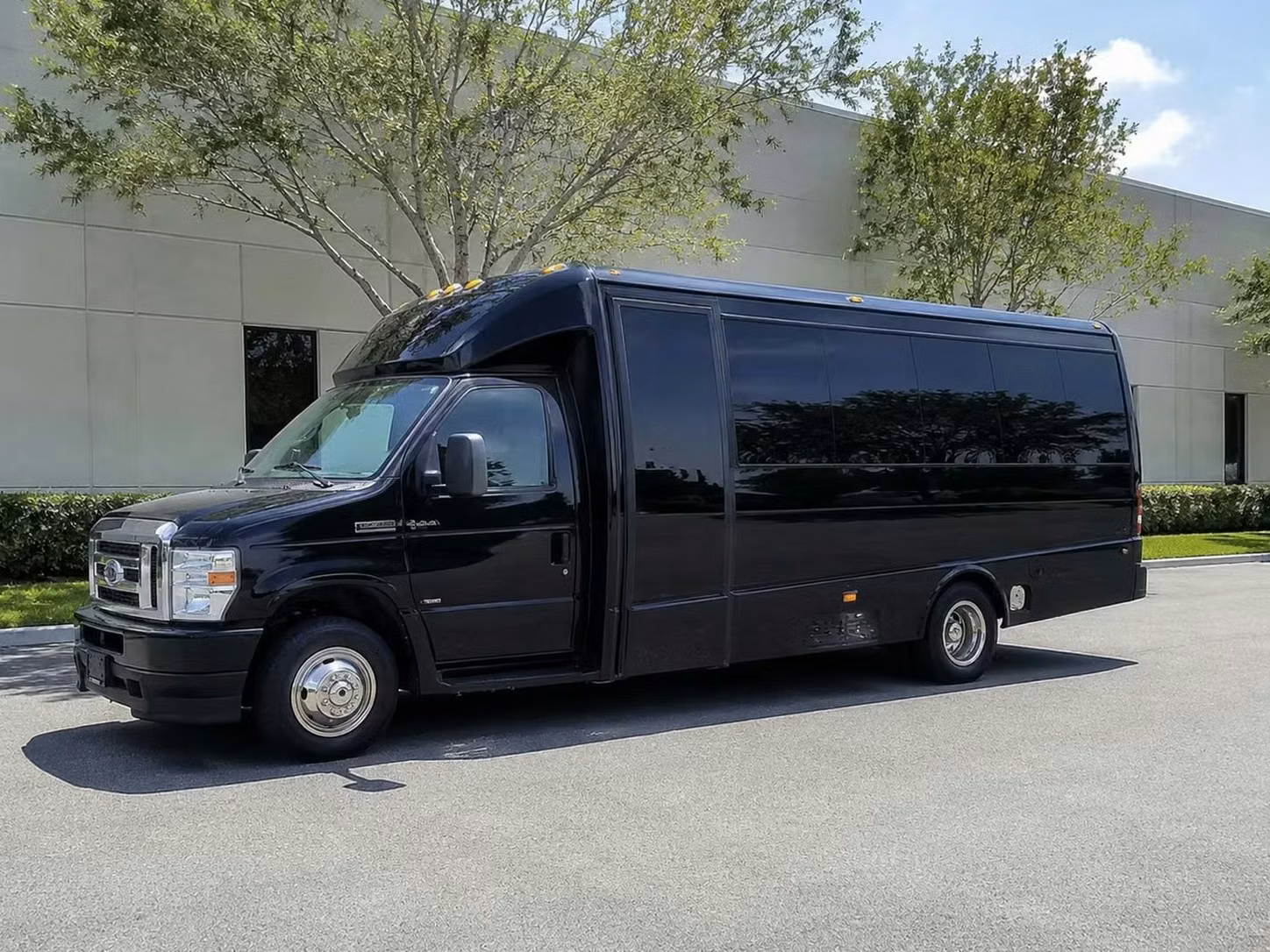 18 passenger minibus